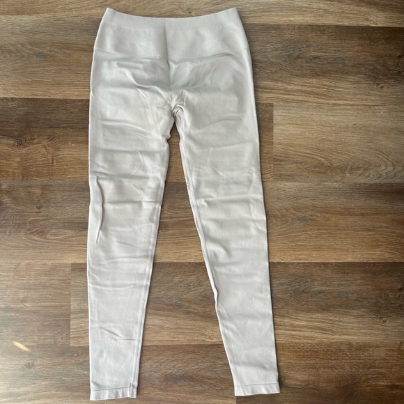 Aurola Silver Sconce Tummy Control Butt Scrunch Leggings - Picture 4 of 6